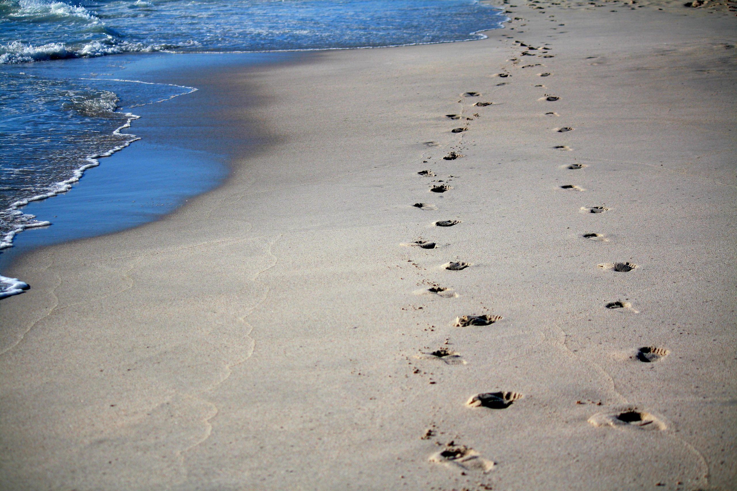  Parent-child session - Footprints in sand